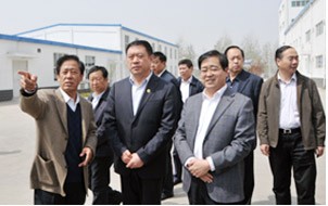 長治市副市長陳鵬飛等市縣領導在我司調研